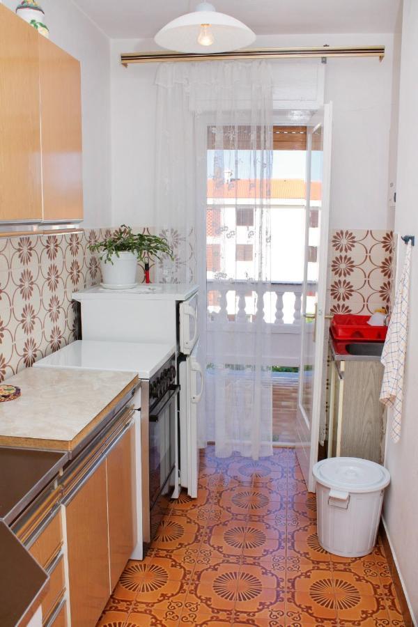 Apartments And Rooms With Parking Space Palit, Rab - 5061 Dış mekan fotoğraf