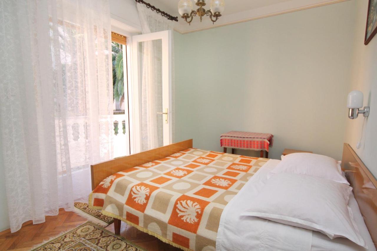 Apartments And Rooms With Parking Space Palit, Rab - 5061 Dış mekan fotoğraf