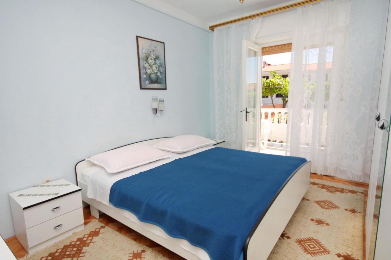 Apartments And Rooms With Parking Space Palit, Rab - 5061 Dış mekan fotoğraf