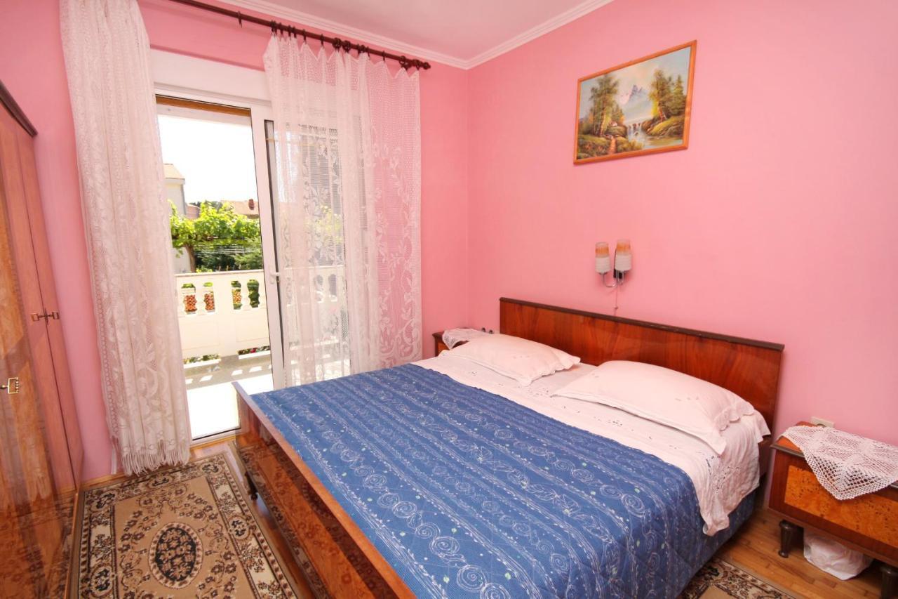 Apartments And Rooms With Parking Space Palit, Rab - 5061 Dış mekan fotoğraf